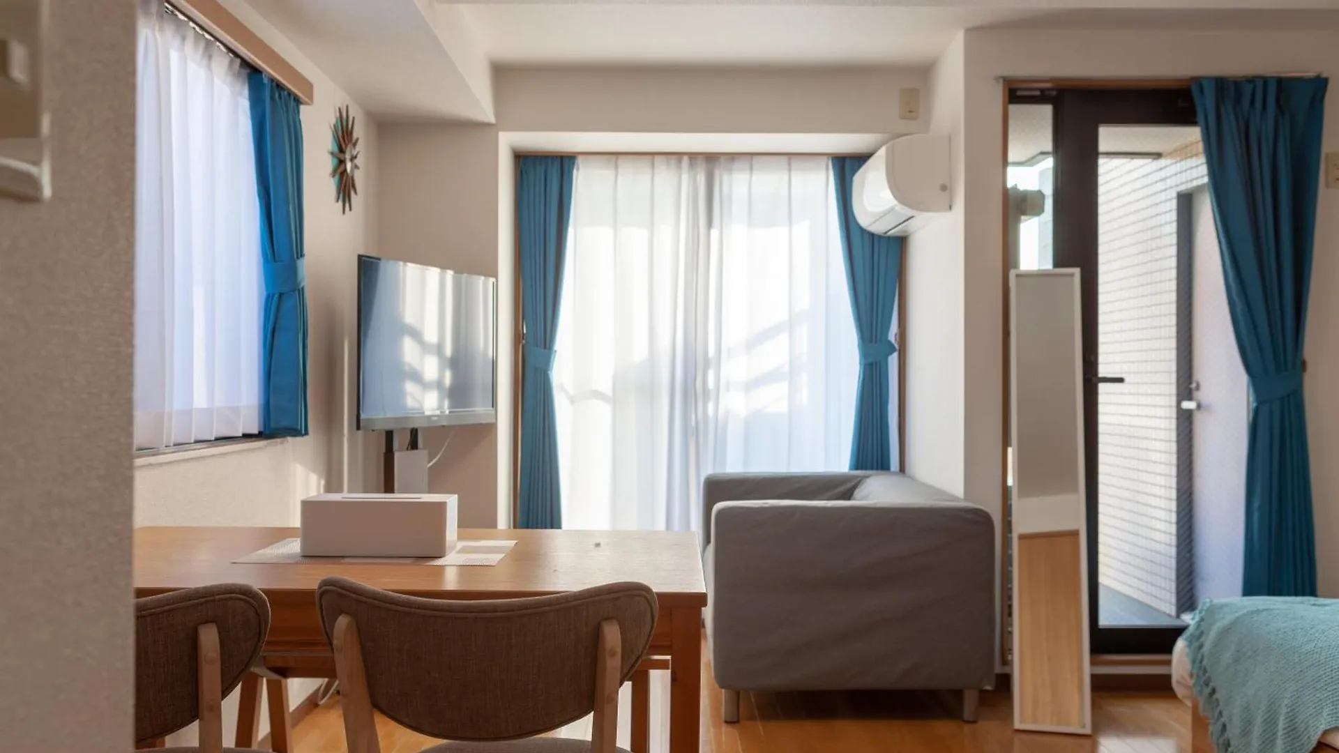 Turkey Blue Bldg Apartment Tokyo Japan